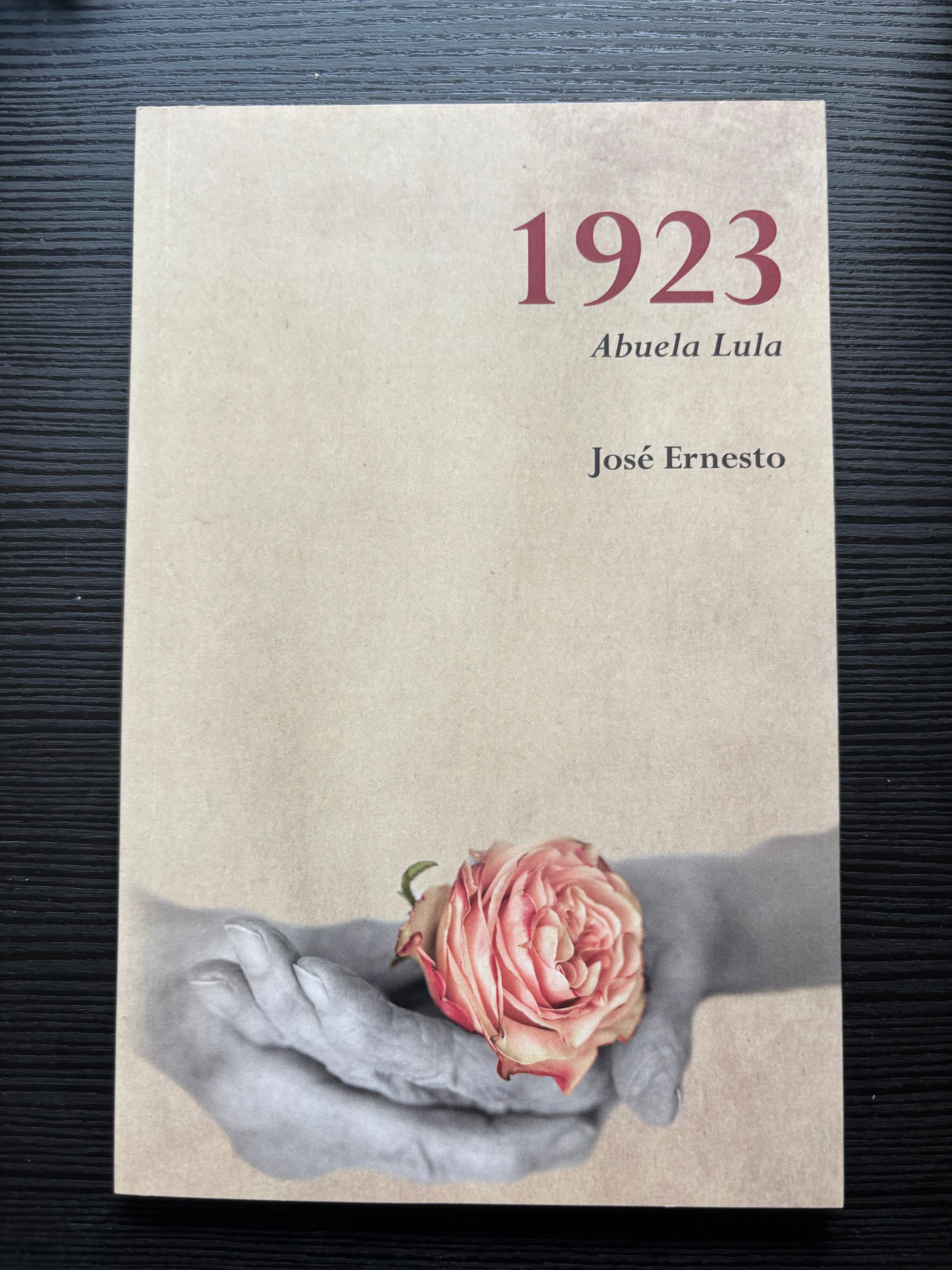 1923 Abuela Lula - José Ernesto