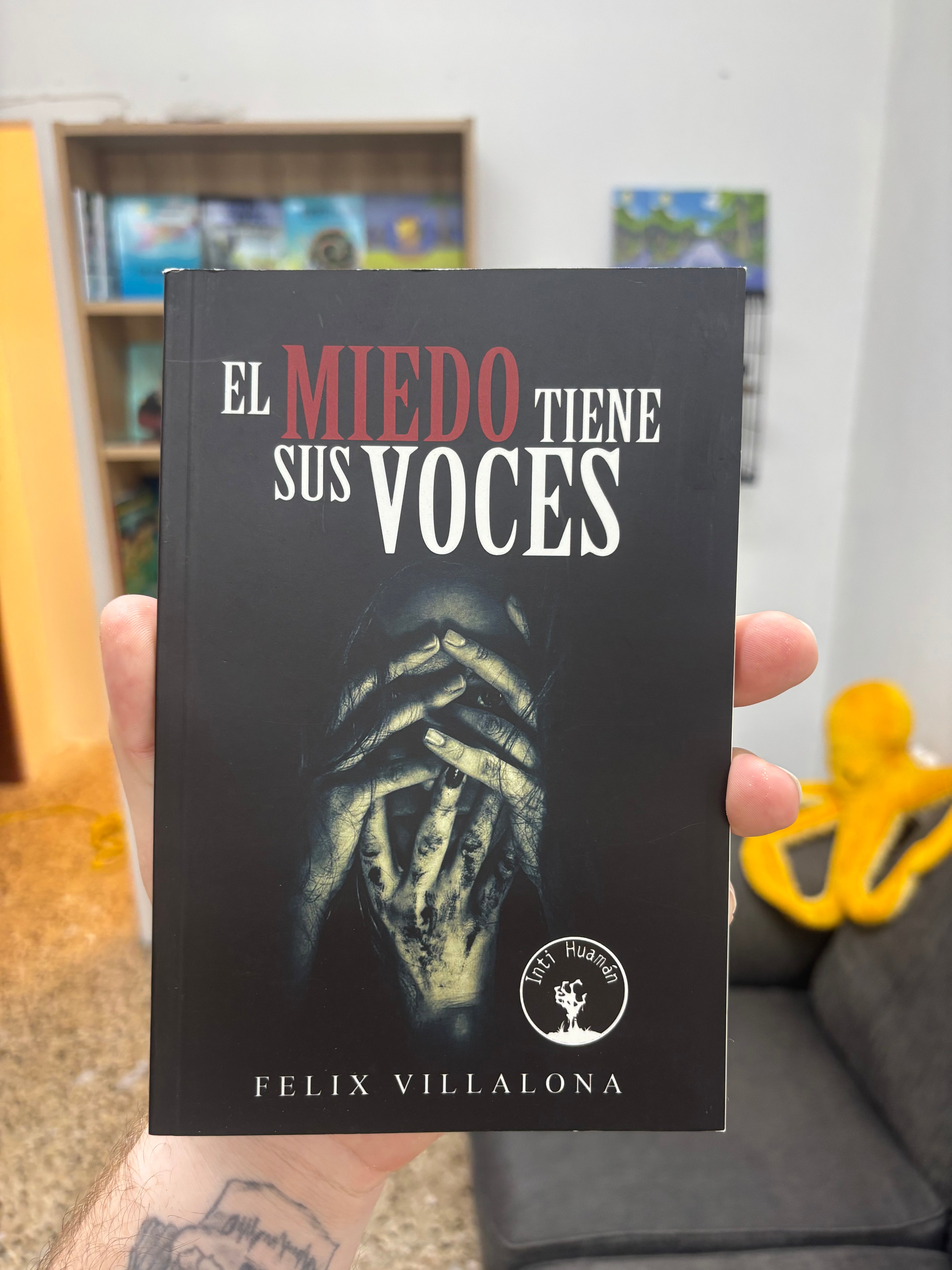 El miedo tiene sus voces - Félix Villalona